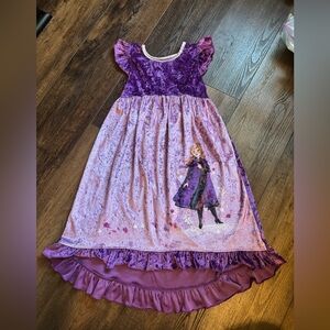 Disney Frozen 2 Anna girls velvet nightgown dress size small 6/7